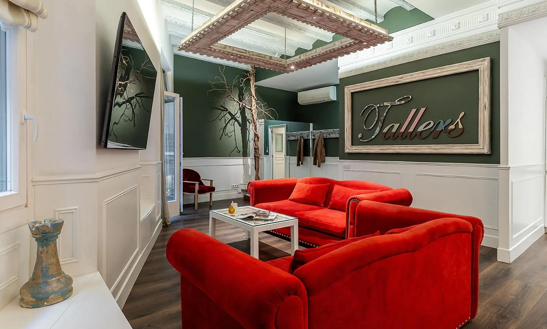 Enjoybcn Tallers Apartment contacts